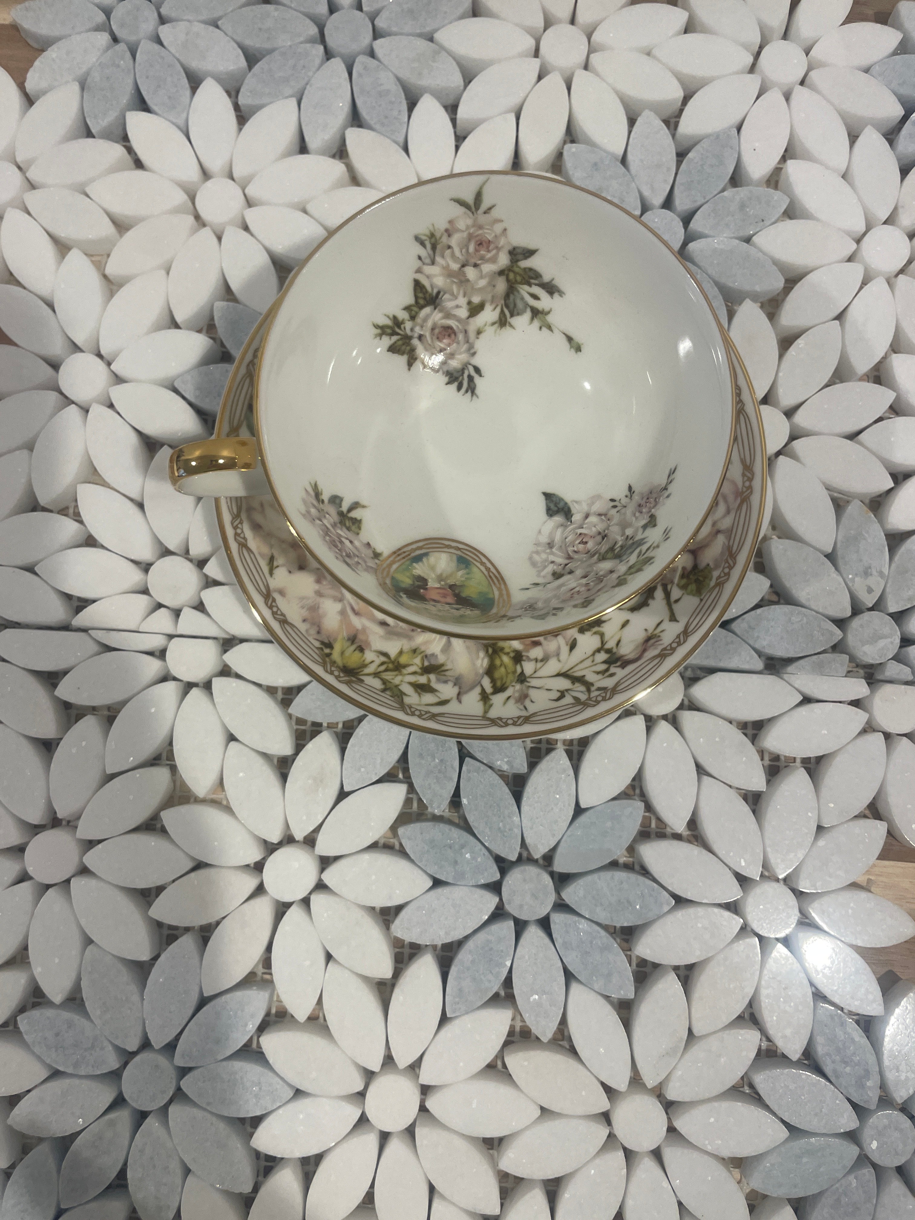 Avon Commemorative Teacup & Saucer - 1992