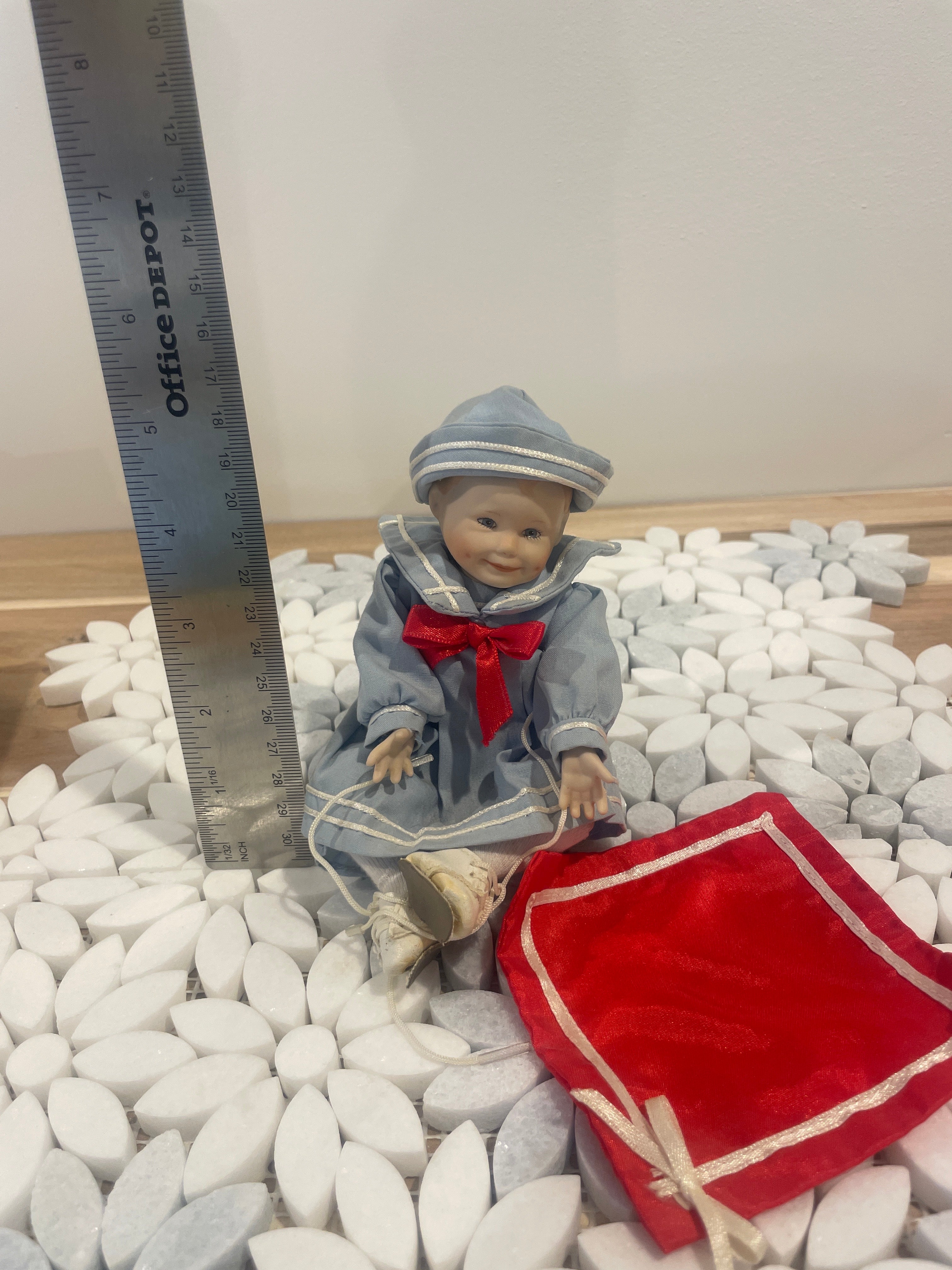 Ashton-Drake Figurine - Amanda