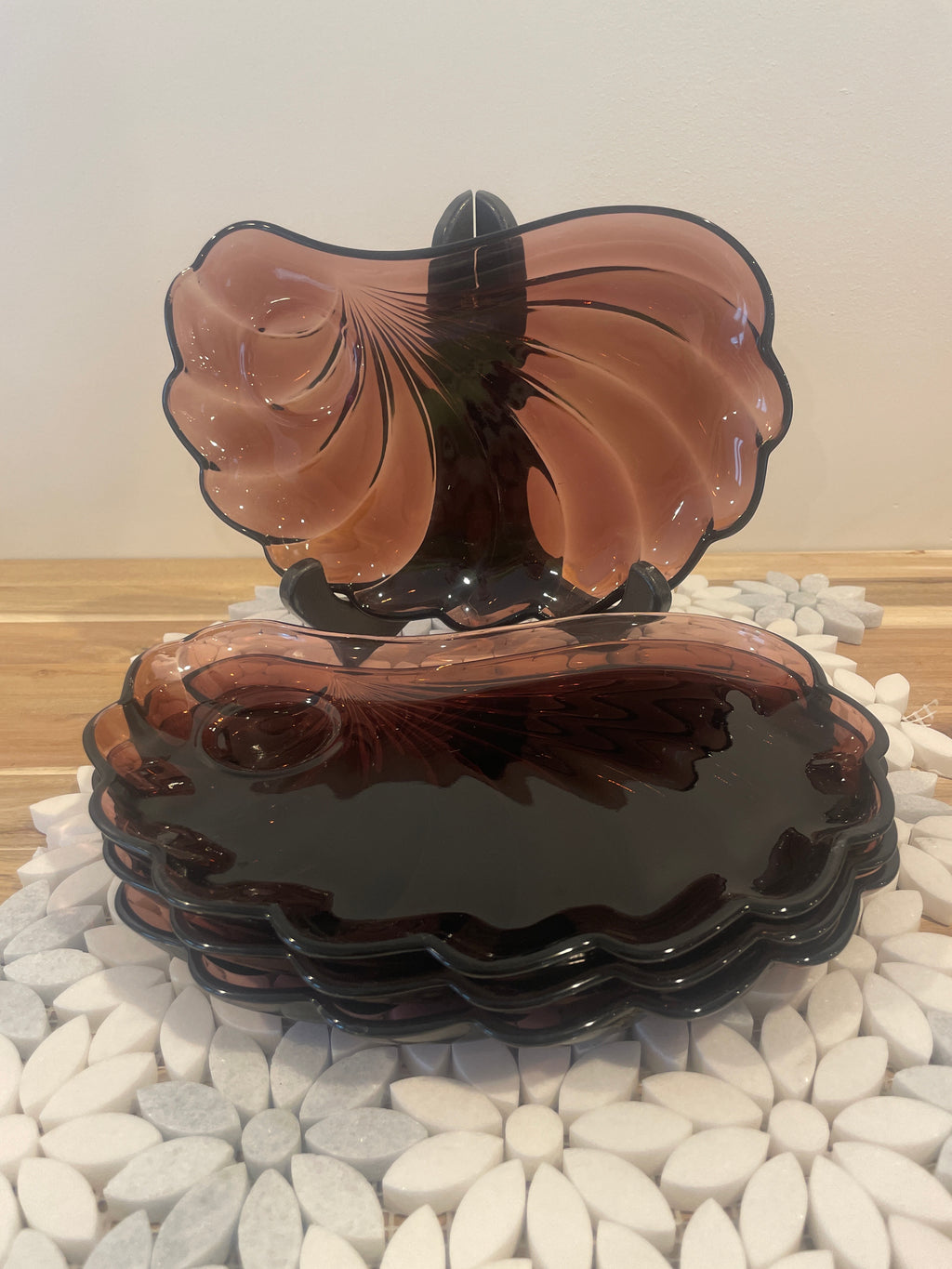 Glass Shell Shaped Plate Set