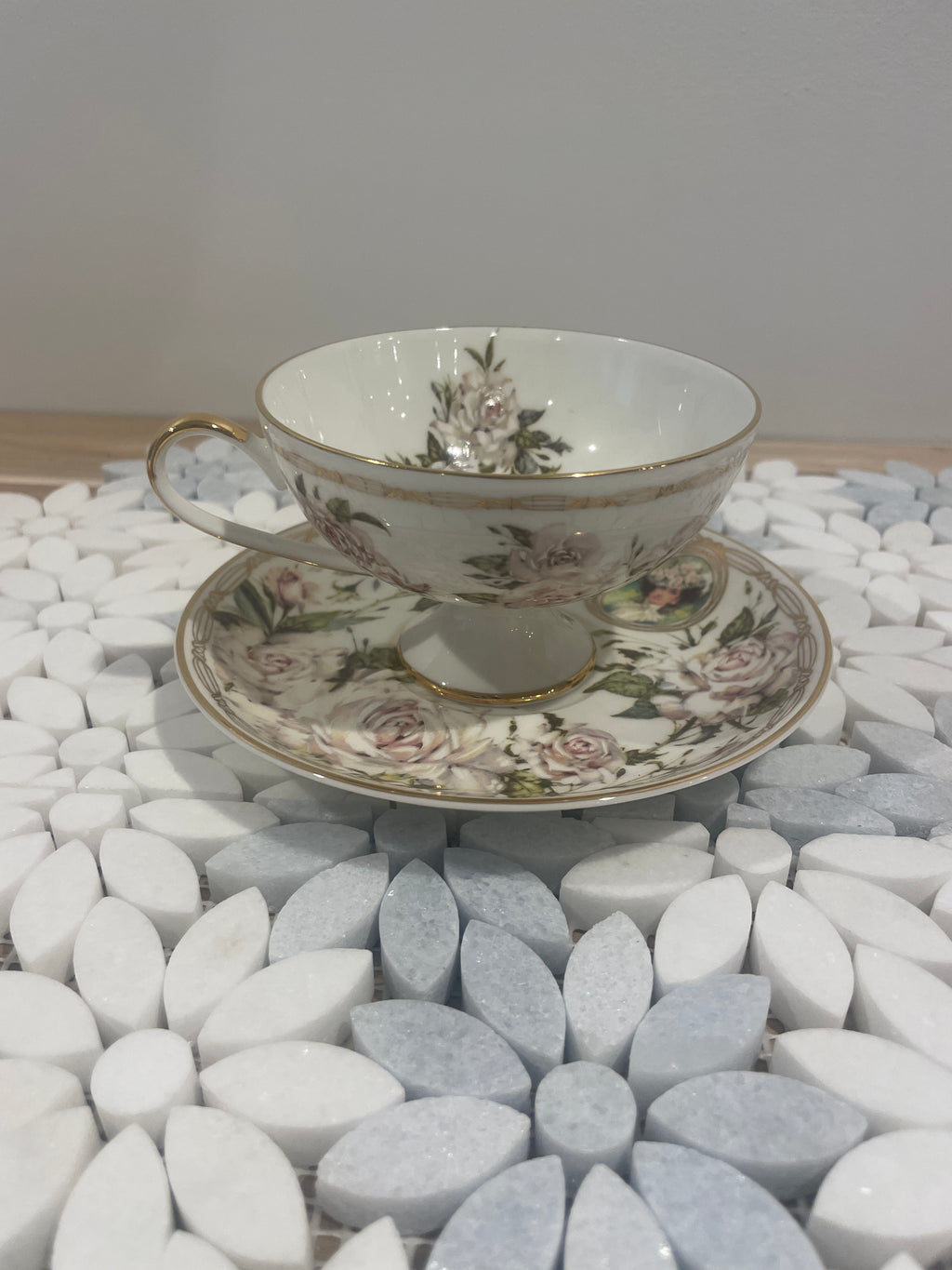 Avon Commemorative Teacup & Saucer - 1992